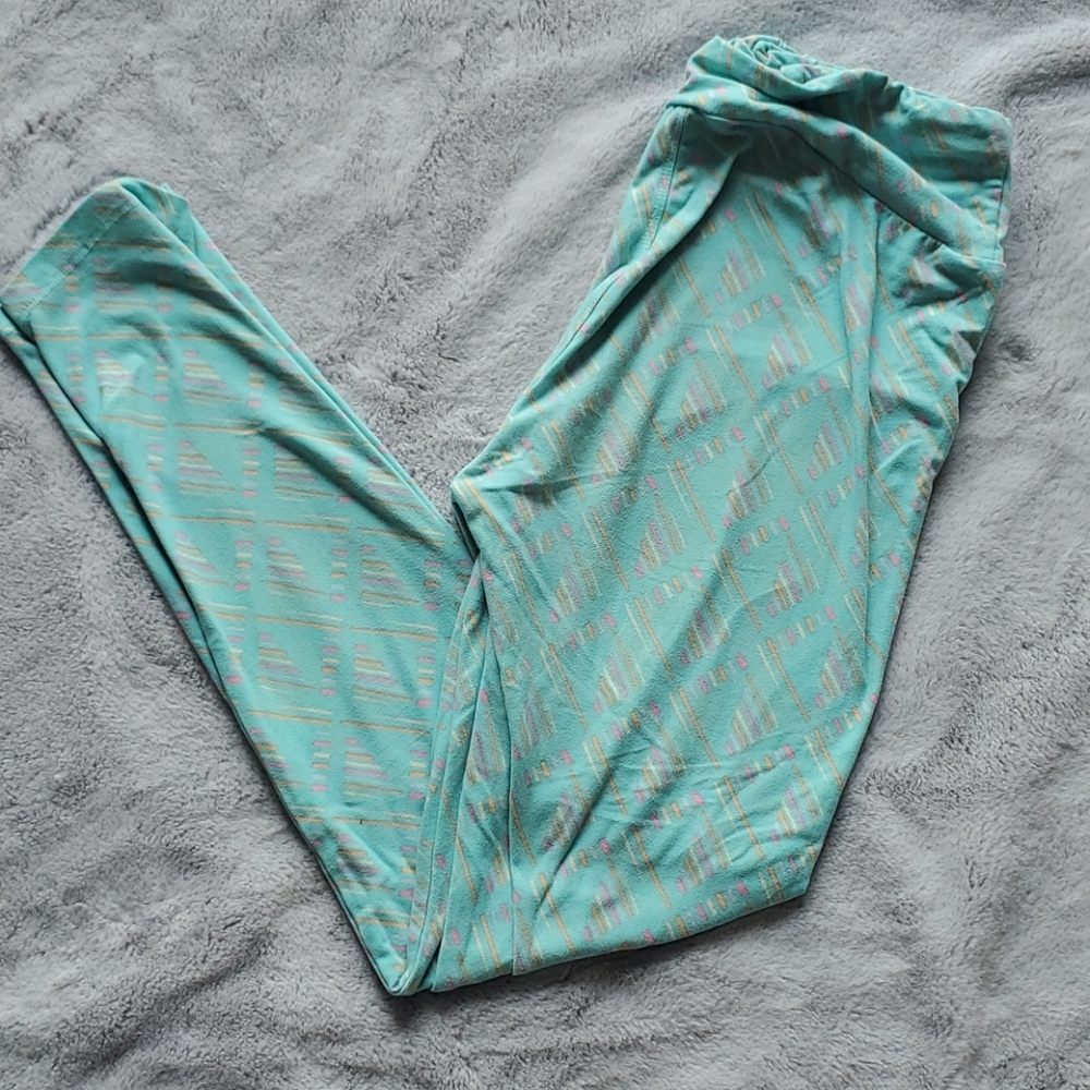 OS Lularoe leggings *final price *(A)